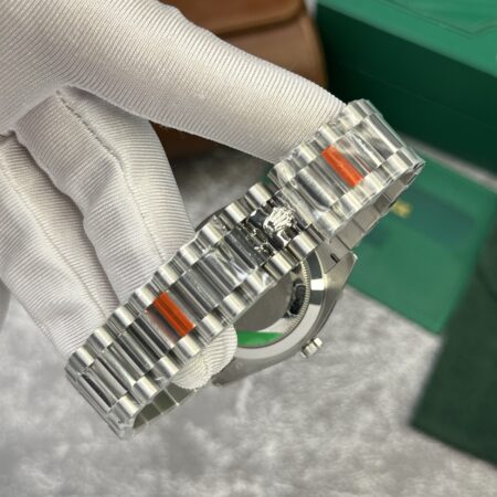 Superclone Rolex Day-Date Ice Blue Diamond Dial 228236-0006 40 mm - Image 6