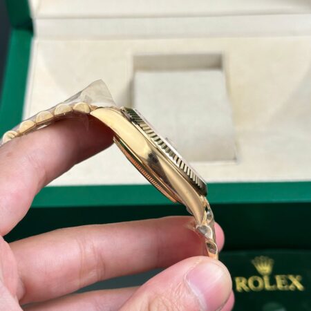 Superclone Rolex Day-Date Champagne Diamond Dial 228238-0005 40 mm - Image 7