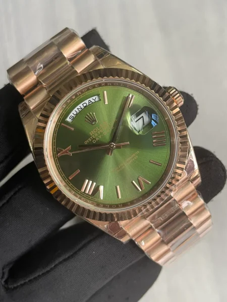 Superclone Rolex Day-Date Olive Dial 128235 36 mm - Image 8