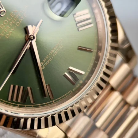 Superclone Rolex Day-Date Olive Dial 228235 40 mm - Image 7