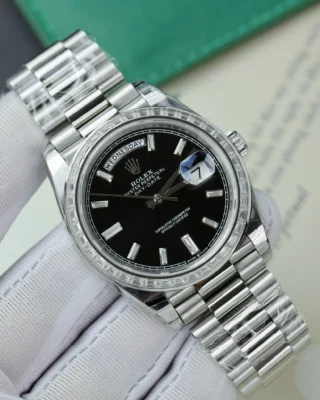 Replica Rolex Day Date Black Dial Diamond Bezel Presidential Bracelet