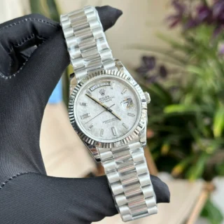 Replica Rolex Day-Date Meteorite Dial Fluted Bezel Presidential Bracelet