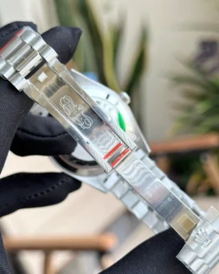 Replica Rolex Day-Date Meteorite Dial Fluted Bezel Presidential Bracelet