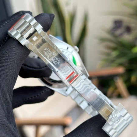 Replica Rolex Day-Date Meteorite Dial Fluted Bezel Presidential Bracelet