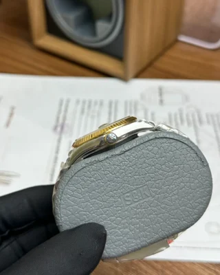 Replica Rolex Datejust Black Dial Fluted Bezel Two Toned Jubilee Bracelet