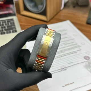 Replica Rolex Datejust Black Dial Fluted Bezel Two Toned Jubilee Bracelet