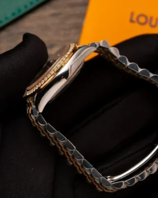 Replica Rolex Datejus Black Pearl Dial Fluted Bezel Two Toned Jubilee Bracelet