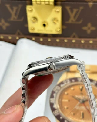 Replica Rolex Datejust Blue Dial Fluted Bezel Jubilee Bracelet