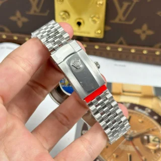 Replica Rolex Datejust Blue Dial Fluted Bezel Jubilee Bracelet