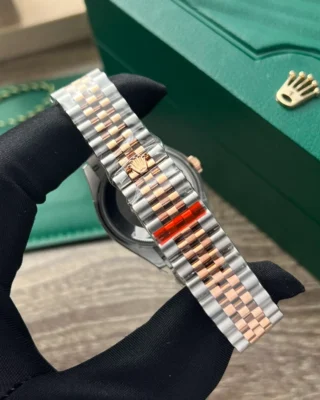 Replica Rolex Datejust Pearl Dial Fluted Bezel Two Toned Rose Gold Jubilee Bracelet