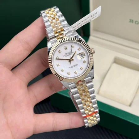 Replica Rolex Datejust Pearl Dial Fluted Bezel Two Toned Gold Jubilee Bracelet