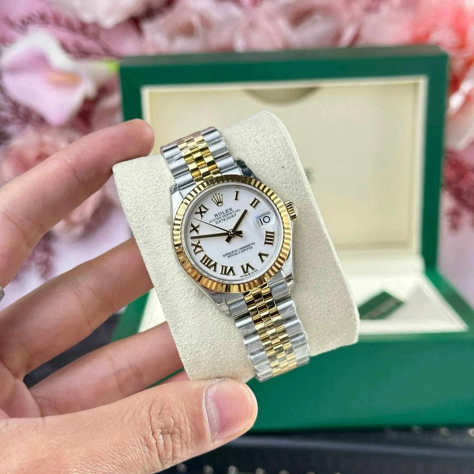 Replica Rolex Datejust White Dial Fluted Bezel Two Tone Jubilee Bracelet