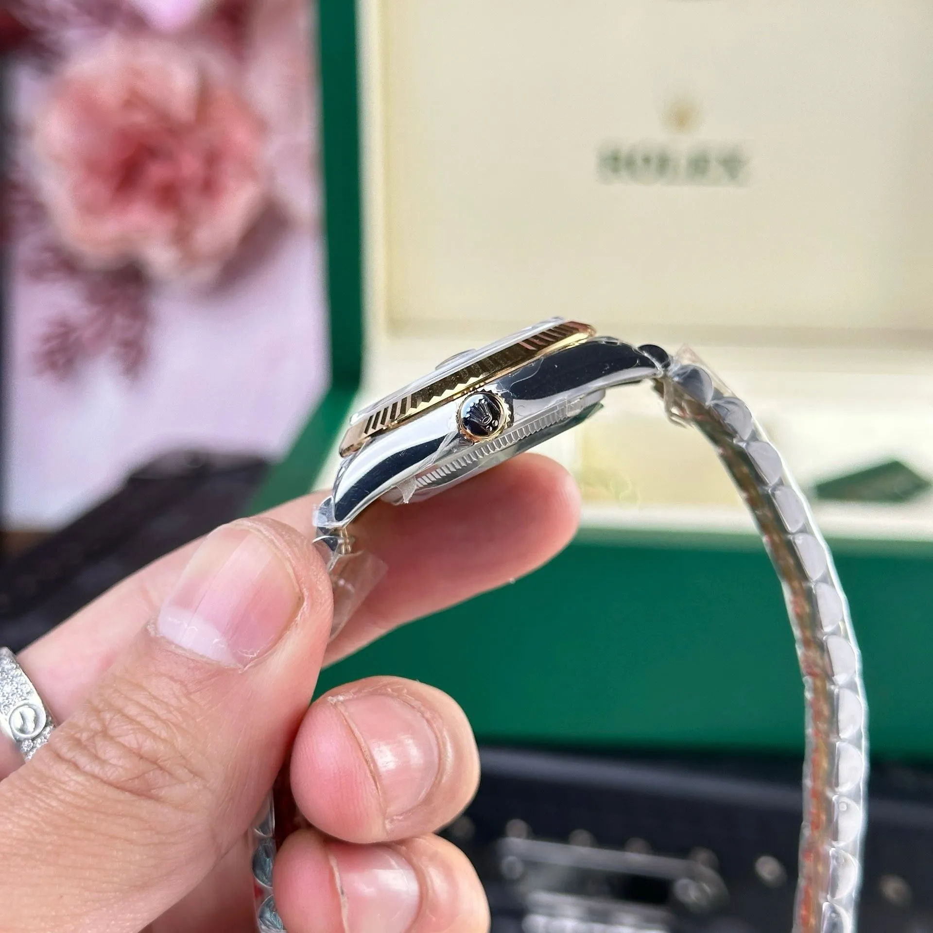 Replica Rolex Datejust White Dial Fluted Bezel Two Tone Jubilee Bracelet