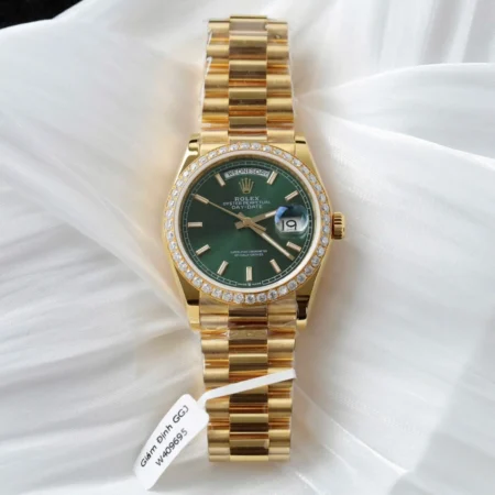 Replica Rolex Day-Date Green Dial Diamond Bezel Gold Presidential Bracelet