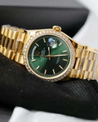 Replica Rolex Day-Date Green Dial Diamond Bezel Gold Presidential Bracelet