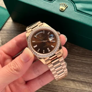 Replica Rolex Day-Date Chocolate Ombre Dial Diamond Bezel Rose Gold Presidential Bracelet