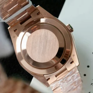 Replica Day Date Diamond Dial Diamond Bezel Presidential Bracelet