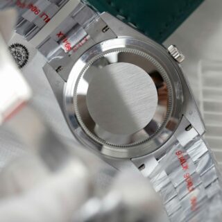 Replica Day Date Diamond Dial Diamond Bezel Presidential Bracelet