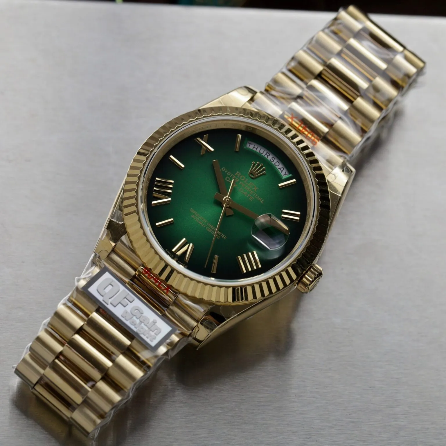 Replica Day-Date Green Ombre Dial Fluted Bezel Yellow Presidential Bracelet