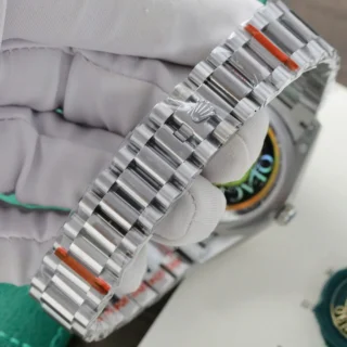 Replica Rolex Day Date Pink Dial Fluted Bezel Presidential Bracelet