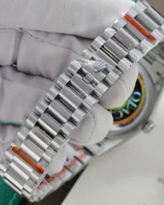 Replica Rolex Day Date Pink Dial Fluted Bezel Presidential Bracelet