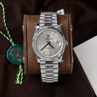 Replica Rolex Day Date Silver Dial Fluted Bezel Presidential Bracelet
