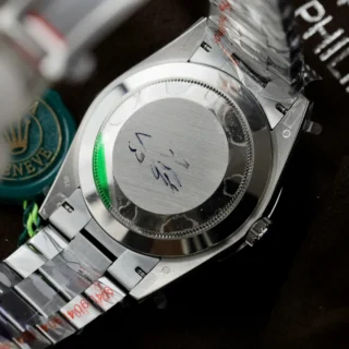 Replica Rolex Day Date Silver Dial Fluted Bezel Presidential Bracelet