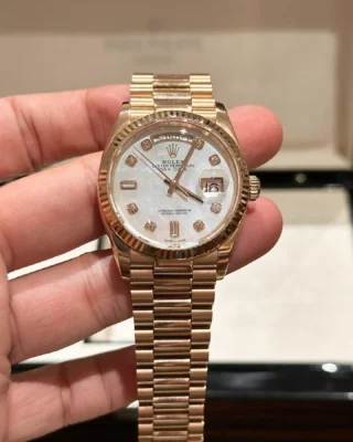 Replica Rolex Day-Date Pearl Dial Rose Gold Presidential Bracelet
