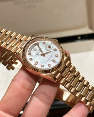 Replica Rolex Day-Date Pearl Dial Rose Gold Presidential Bracelet