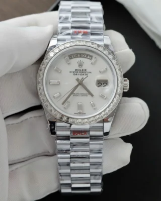 Replica Rolex Day Date Pearl Dail Diamond Bezel Presidential Bracelet