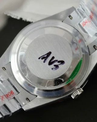 Replica Rolex Day Date Pearl Dail Diamond Bezel Presidential Bracelet