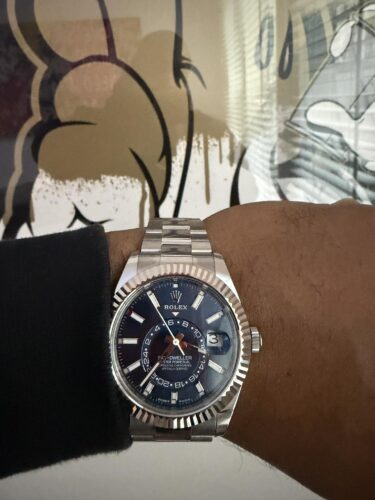 Superclone Rolex Sky-Dweller Bright blue Dial 336934 Oyster photo review