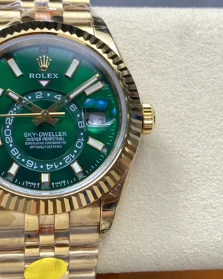 Alternative view of Superclone Rolex Sky-Dweller Green Dial 336938 (Jubilee)