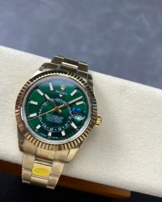 Alternative view of Superclone Rolex Sky-Dweller Green Dial 336938 (Oyster)