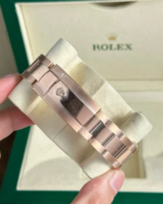 Replica Rolex Sky Dweller Blue Dial Fluted Bezel Oyster Bracelet