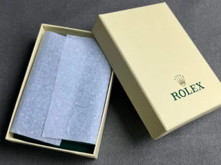 Replica Rolex Green Leather Watch Pouch presented in official-style cream gift box