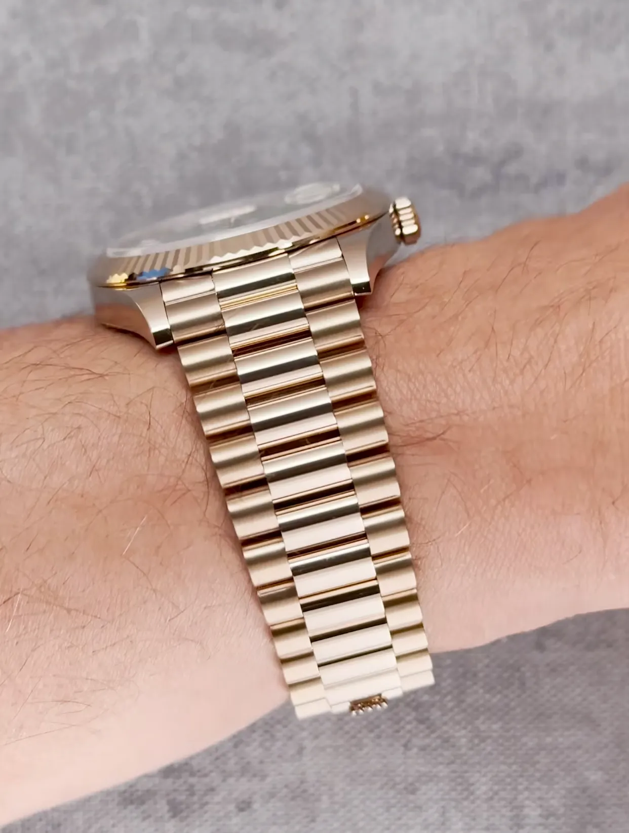 Rolex Day-Date 40 Jubilee Gold and Aventurine Dial bracelet close up