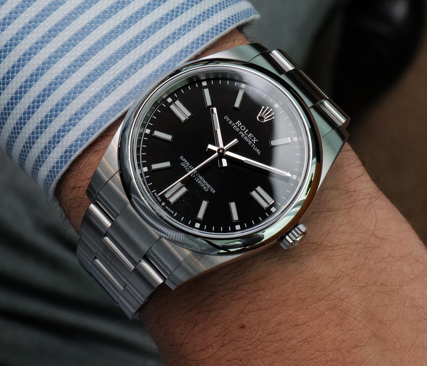 Rolex Oyster Perpetual 41 ref 124300 on wrist for professional settings