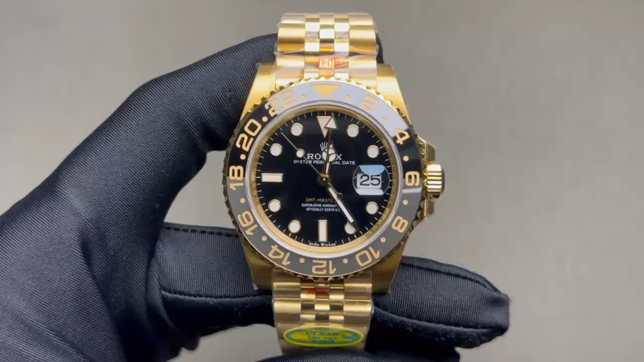 Superclone Rolex GMT-Master II Black Dial 126718GRNR - Replica