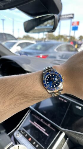 Rolex Submariner Blue Dial 116613LB "Bluesy" photo review