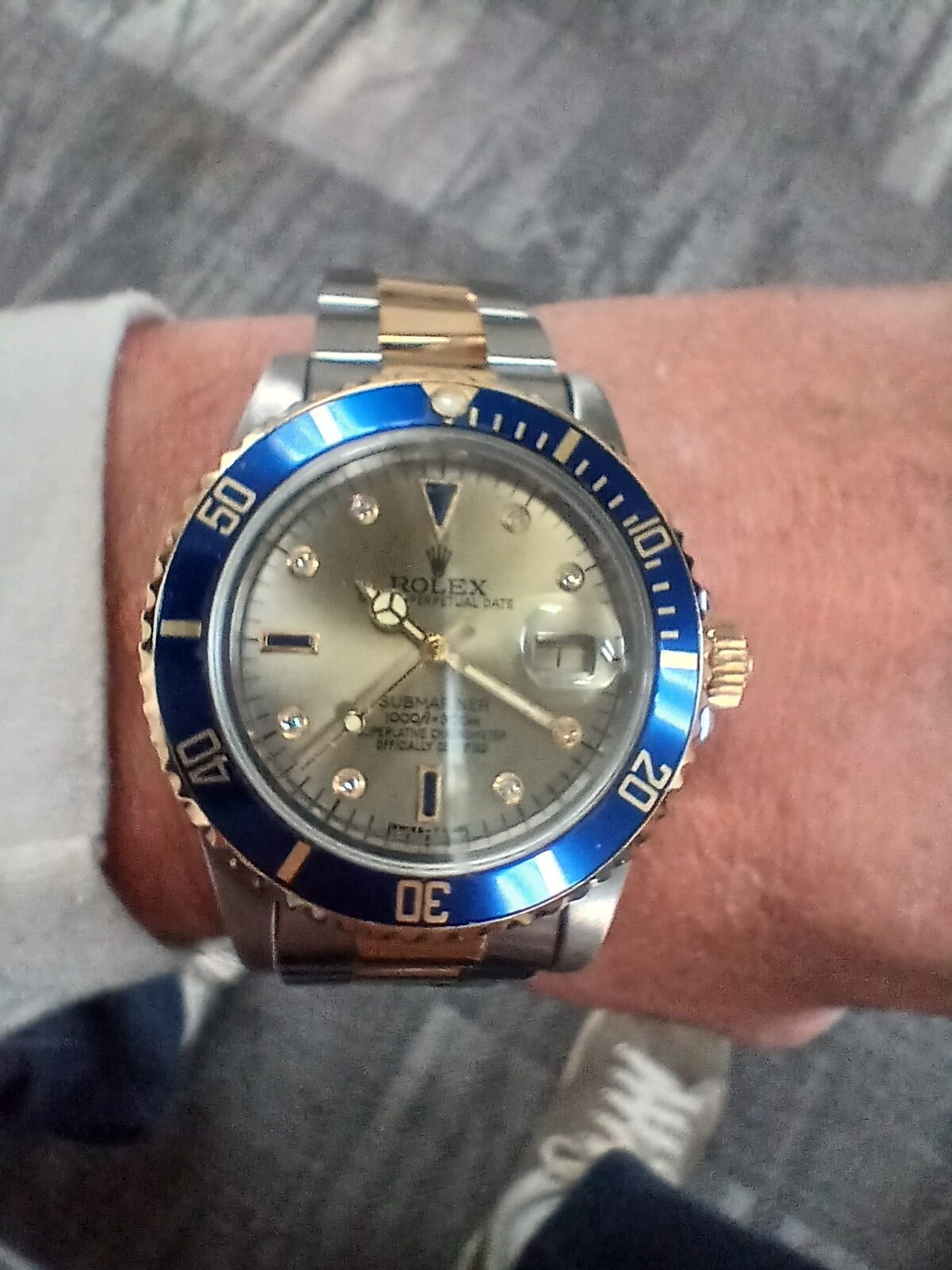 Rolex Submariner 42mm Gold Dial rl55 photo review