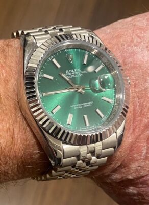 Click to view full screen Rolex Datejust Green Dial 126334 Jubilee 41 mm photo review