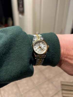 Click to view full screen Rolex Lady-Datejust Silver Dial 179173 26 mm photo review