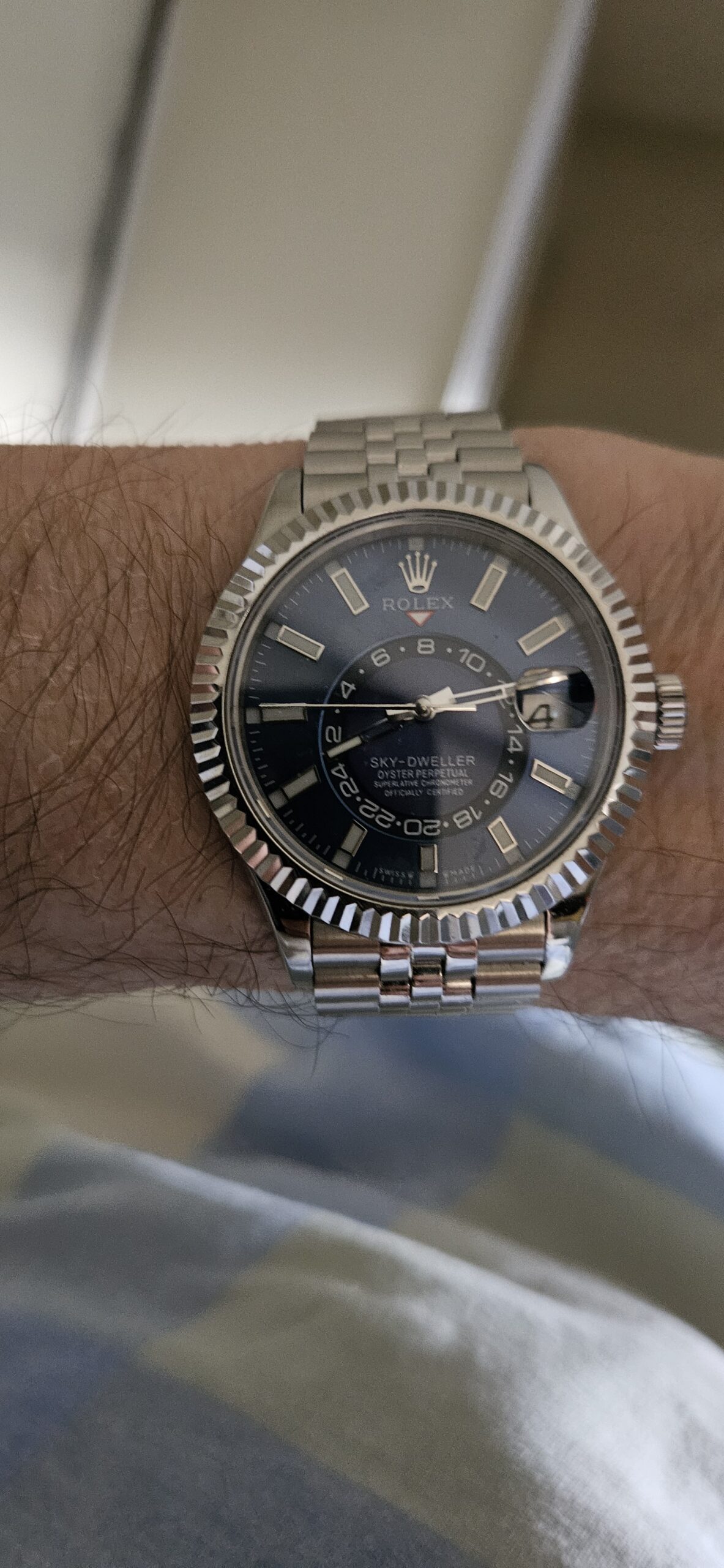 Superclone Rolex Sky-Dweller 42 mm Bright blue Dial 336934 Jubilee photo review