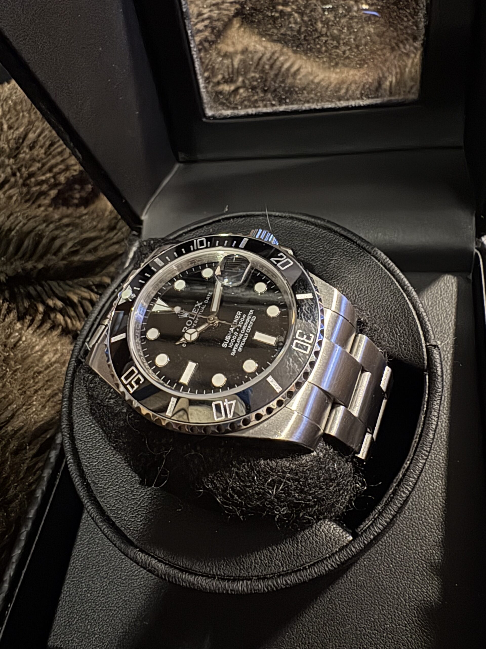 Rolex Submariner 40mm Black Dial 116610LN photo review